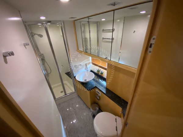 2006 SUNSEEKER PREDATOR 82