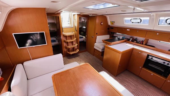2016 Bavaria Cruiser 51