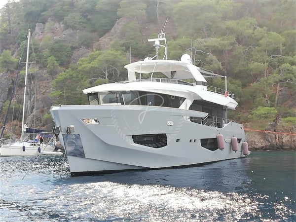 2018 NUMARINE 26 XP