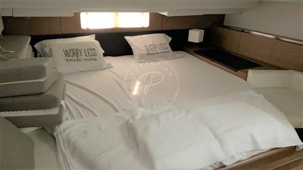 2012 JEANNEAU SUN ODYSSEY 44 DS