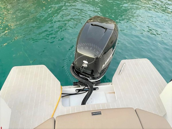 2018 AXOPAR 28 AC