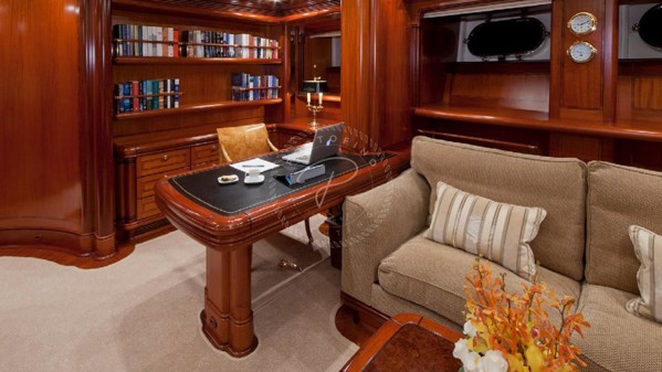 1998 | 2015 ROYAL HUISMAN 47M