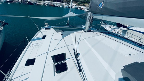 2023 FOUNTAINE PAJOT ASTREA 42 
