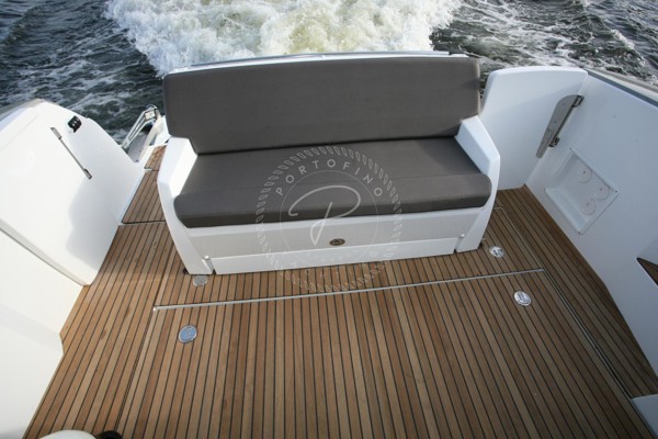 2011 JEANNEAU NC 11