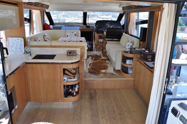 2014 ABSOLUTE 52 FLY