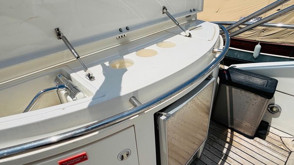 2000 SUNSEEKER MANHATTAN 64