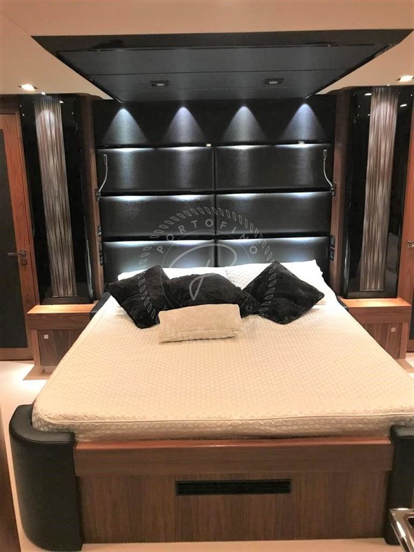 2012 SUNSEEKER 80