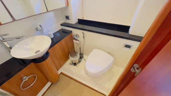 2009 SUNSEEKER MANHATTAN 60