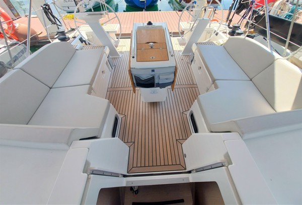 2021 BENETEAU OCEANIS 46.1 FIRST LINE