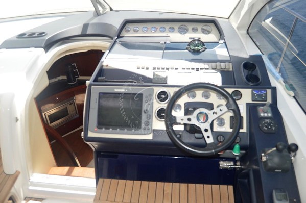 2006 FAIRLINE TARGA 47