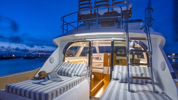 2017 BERTRAM 35