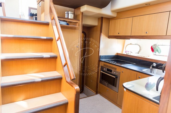 2006 FERRETTI 690 ALTURA