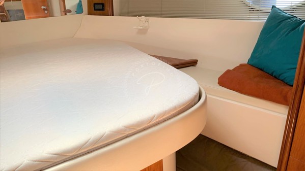 2002 PERSHING 45