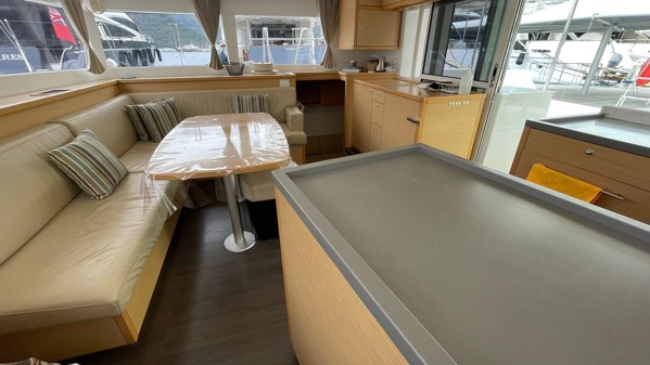 2016 LAGOON 450 F