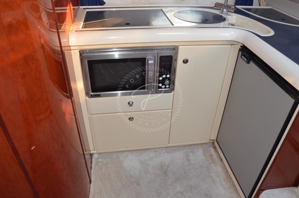 1999 FAIRLINE TARGA 37