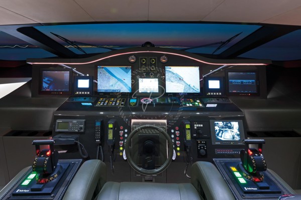 2007 PERSHING 115