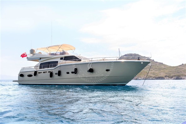 2006 FERRETTI 690 ALTURA