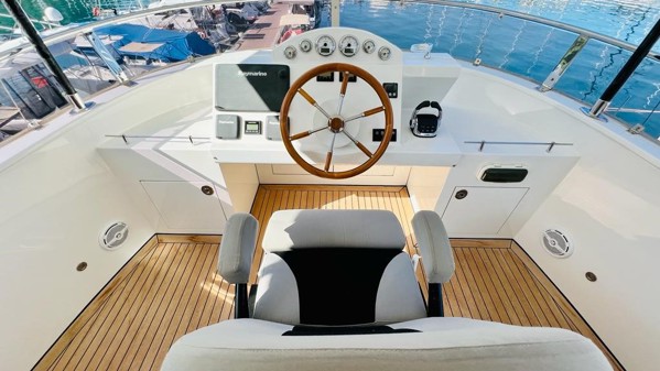 2018 NORTH YACHTS PILOT HOUSE TRAWLER 57