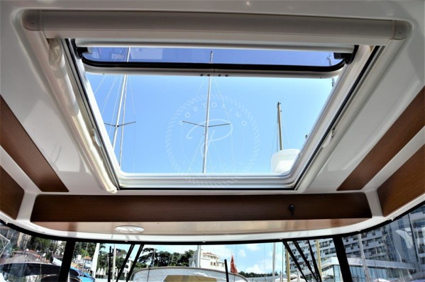 2014 BENETEAU BARRACUDA 9