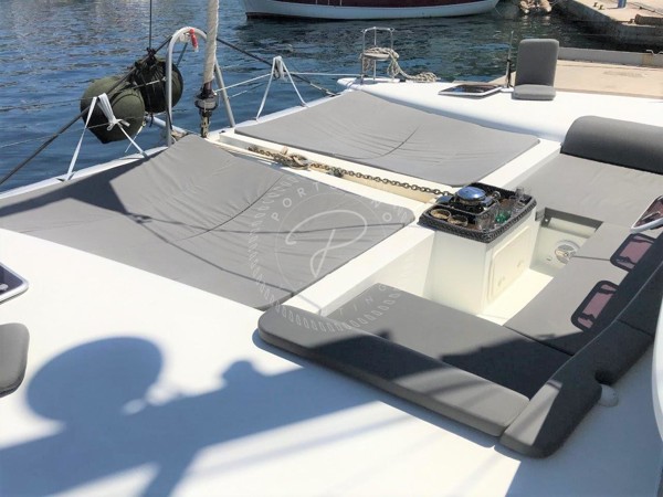 2011 LAGOON 450 F