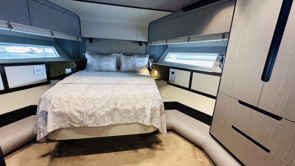 2018 AZIMUT 80