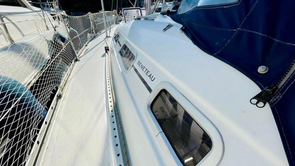 2005 BENETEAU OCEANIS 393 CLIPPER
