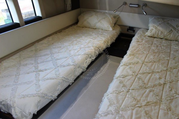 2010 AZIMUT 40 S