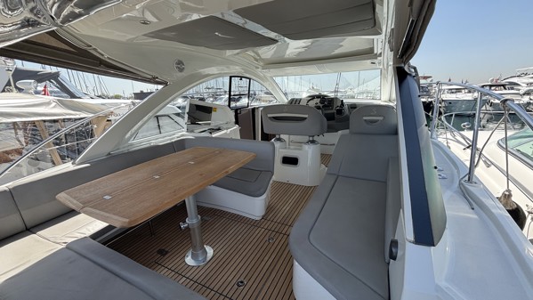 2014 BENETEAU GT 38