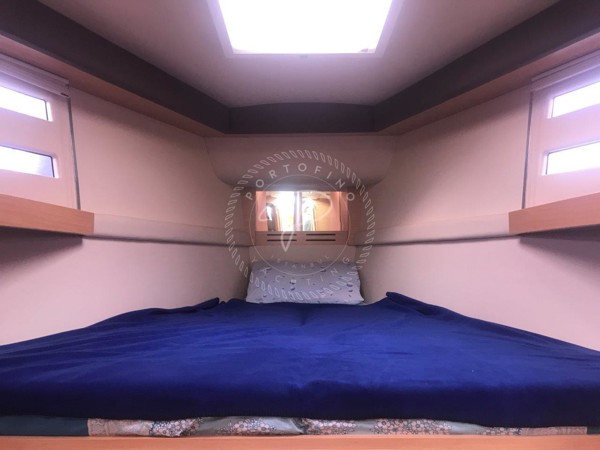 2012 AZUREE 40 VOYAGE