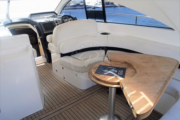 2006 FAIRLINE TARGA 47