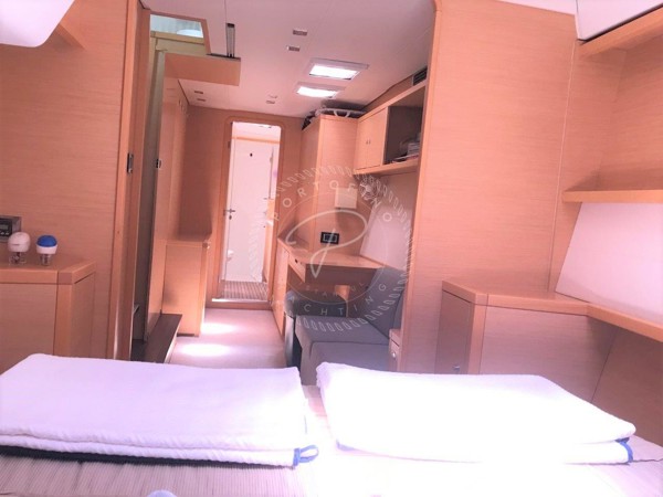 2011 LAGOON 450 F