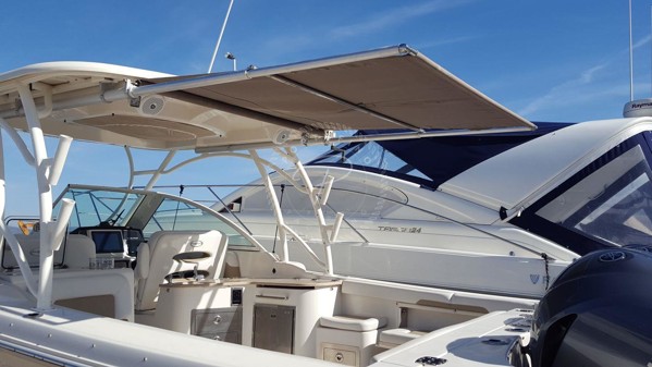 2016 SAILFISH 325 DC