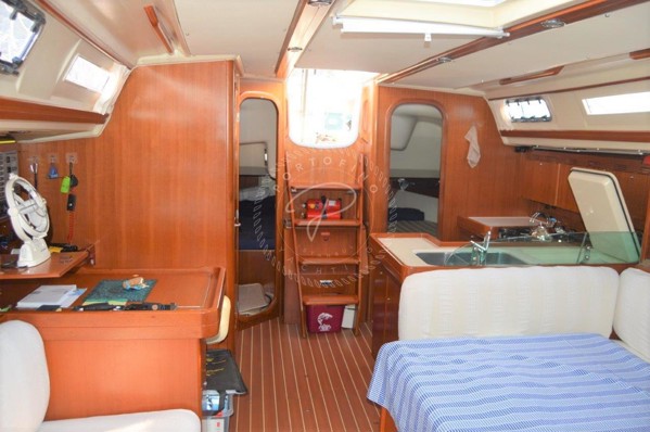 2005 DUFOUR 44