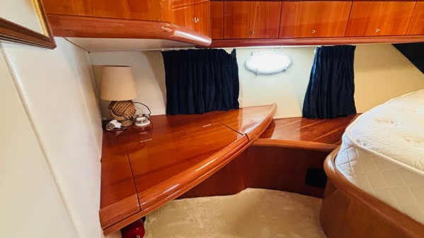 2000 SUNSEEKER MANHATTAN 64