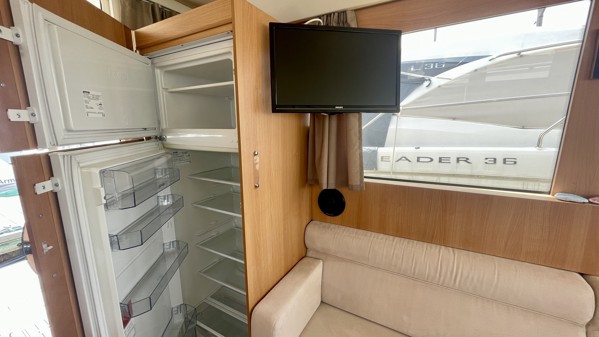 2014 GREENLINE 33 HYBRID
