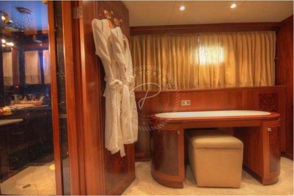 1988/2015 AMELS YACHTS CUSTOM 42M
