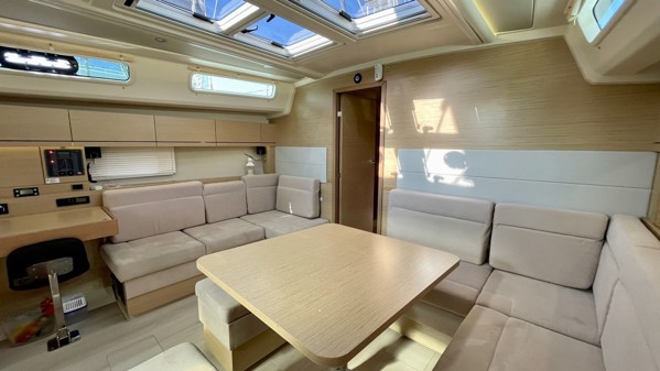 2022 HANSE 458