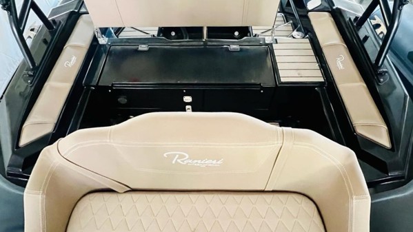 2021 RANIERI CAYMAN 23.0 SPORT