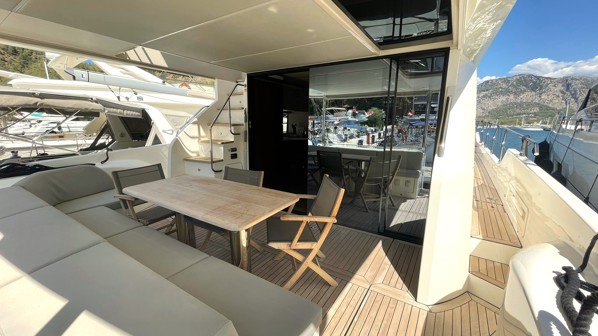 2019 ABSOLUTE 58 FLY