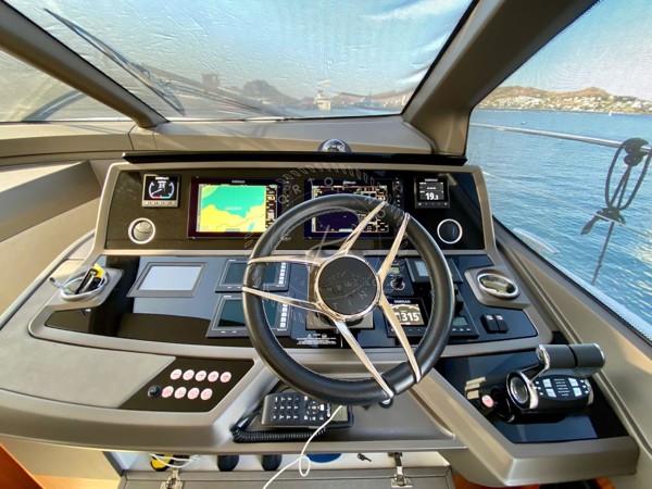 2018 SUNSEEKER MANHATTAN 66