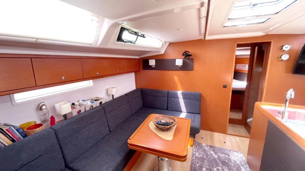 2015 BAVARIA 56 CRUISER