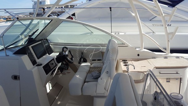 2016 SAILFISH 325 DC