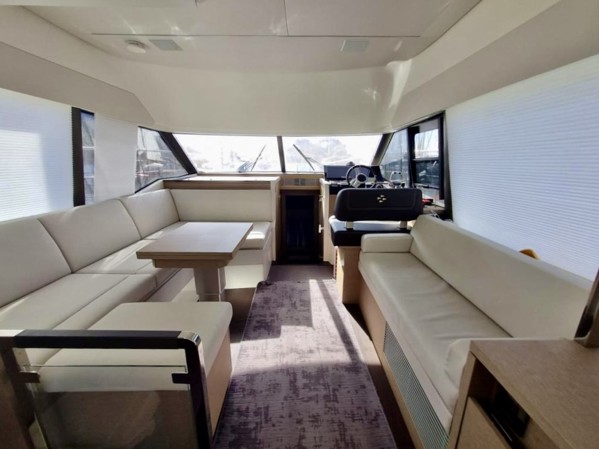 2021 PRESTIGE 420 FLY