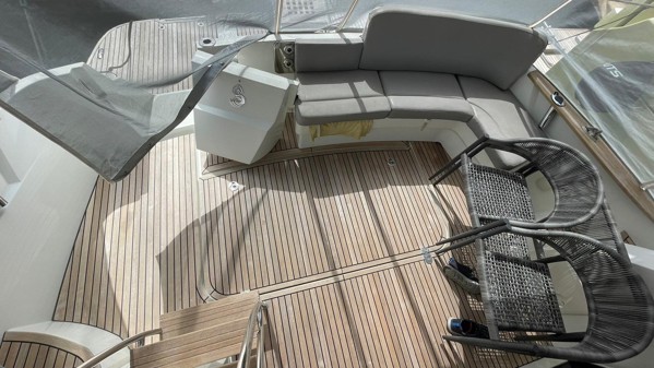 2012 BENETEAU ANTARES 42