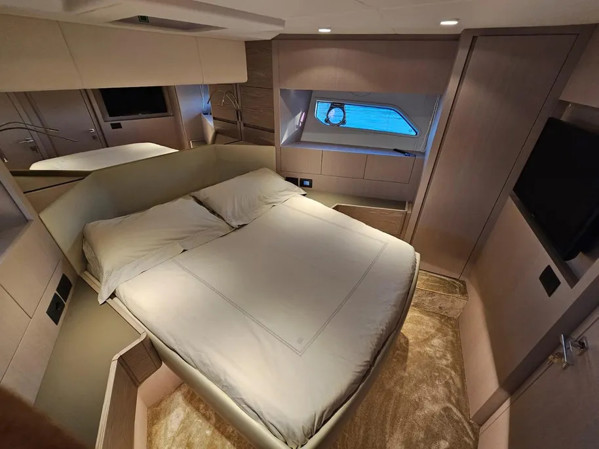 2023 FERRETTI 500 FLY