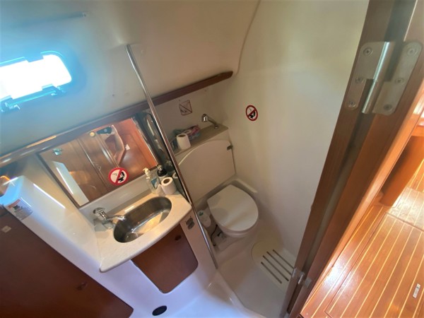 2006 JEANNEAU 49 DS