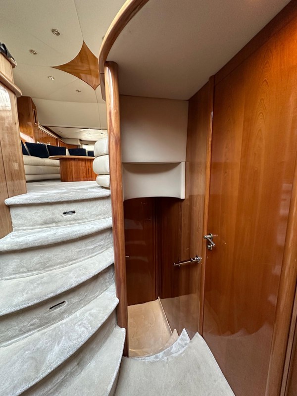 2000 SUNSEEKER MANHATTAN 64