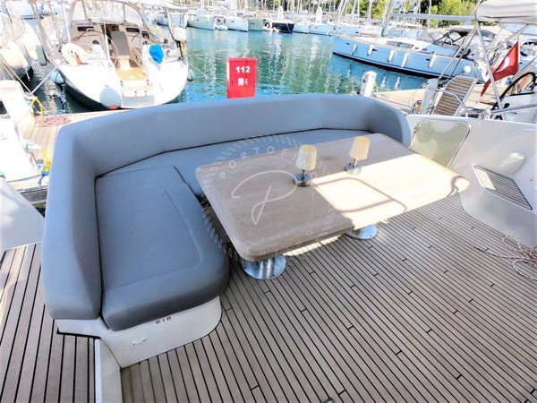 2013 BENETEAU GT 49 FLYER