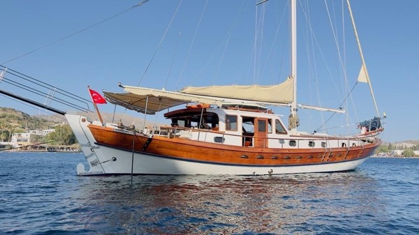 2011 TIRHANDIL CUSTOM 20 M WOODEN