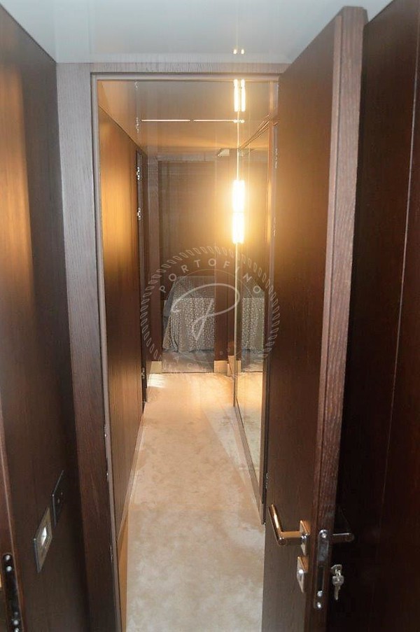 2017 FERRETTI 850
